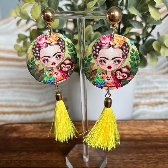Frida Kahlo Portrait Mexican Artist Tassel Earrings - Picture 5 of 8